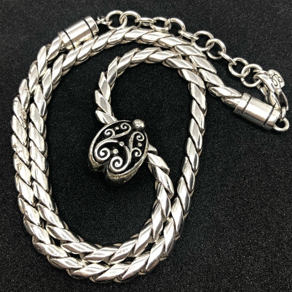 Brighton charm necklace - Picture 3 of 3